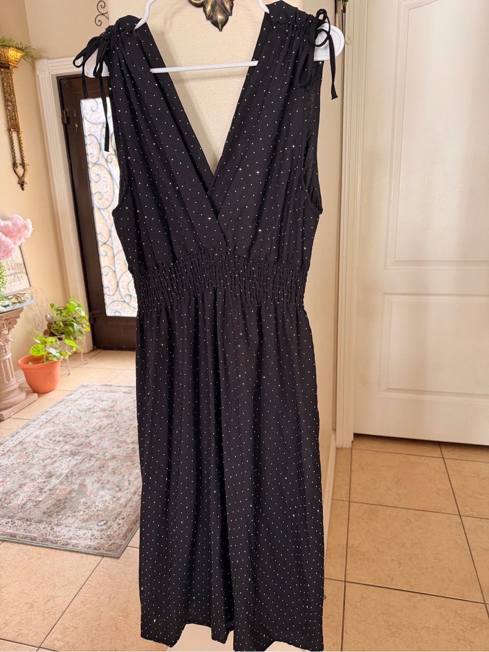 Black Sparkly Sleeveless V-Neck Dress